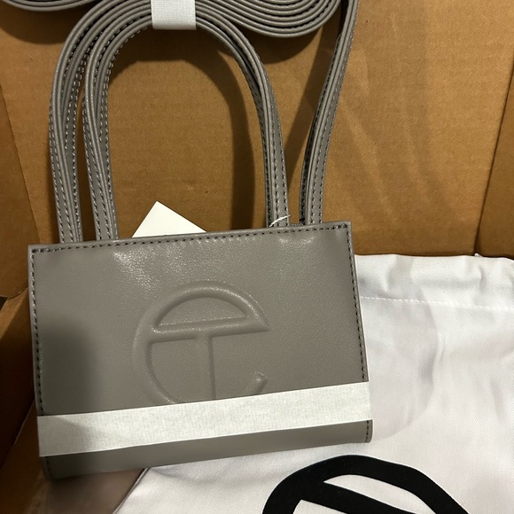 Telfar small (grey) - Picture 3 of 6